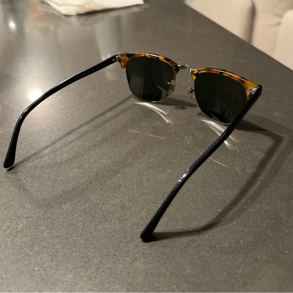 Ray-Ban Clubmaster Sunglasses - Picture 4 of 6